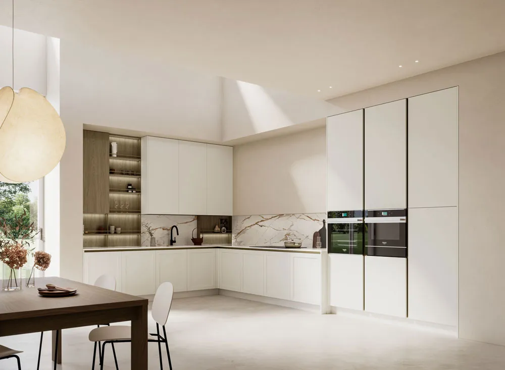 cucina angolare bianca e legno chiaro